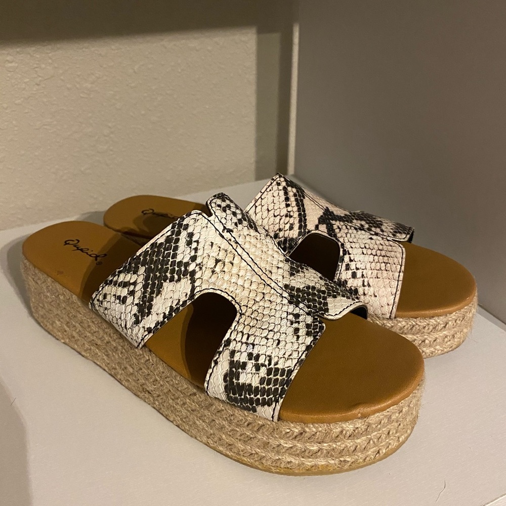 Worn once! Snake print wedges - Picture 1 of 5